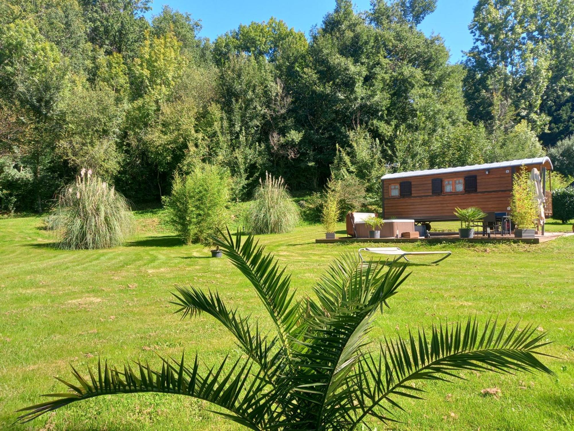 L'Oasis Des Pyrenees Campuzan Exterior foto